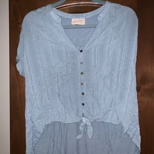 High low light blue Medium shirt